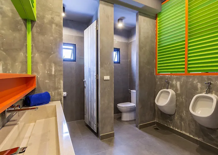 Isanook Albergue *